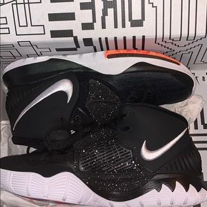 Kyrie 6